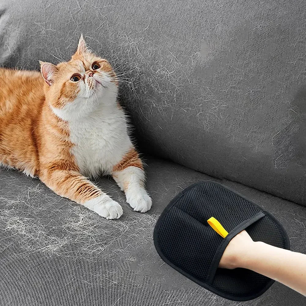 Revolutionary Pet Grooming Gloves - Effortlessly Remove Dog & Cat Hair from Furniture, Carpets, and Clothes!